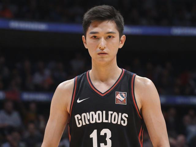 开云体育_ NBA全明星赛最佳时刻重温：令人难忘的瞬间，nba全明星开场介绍