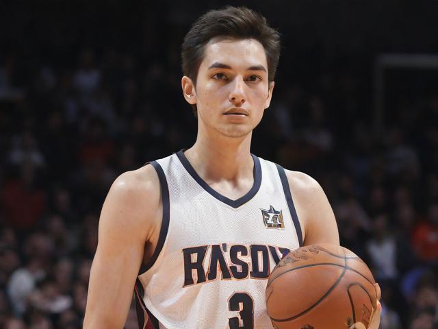 开云体育_ NBA全明星赛的个人魅力：谁是最受欢迎的球员？，nba全明星哪天开打